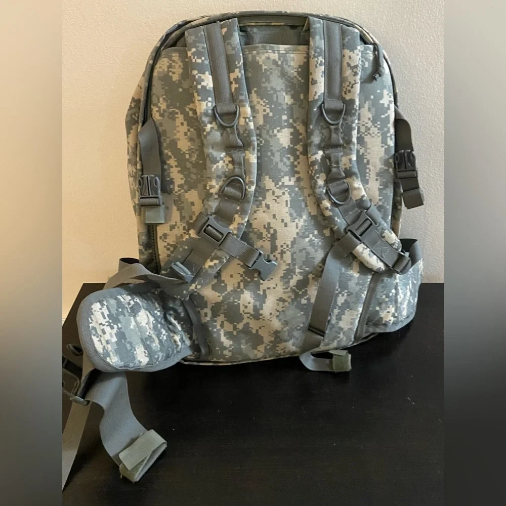 SOC Bugout Bag -‎ ACU Print Tactical Backpack
